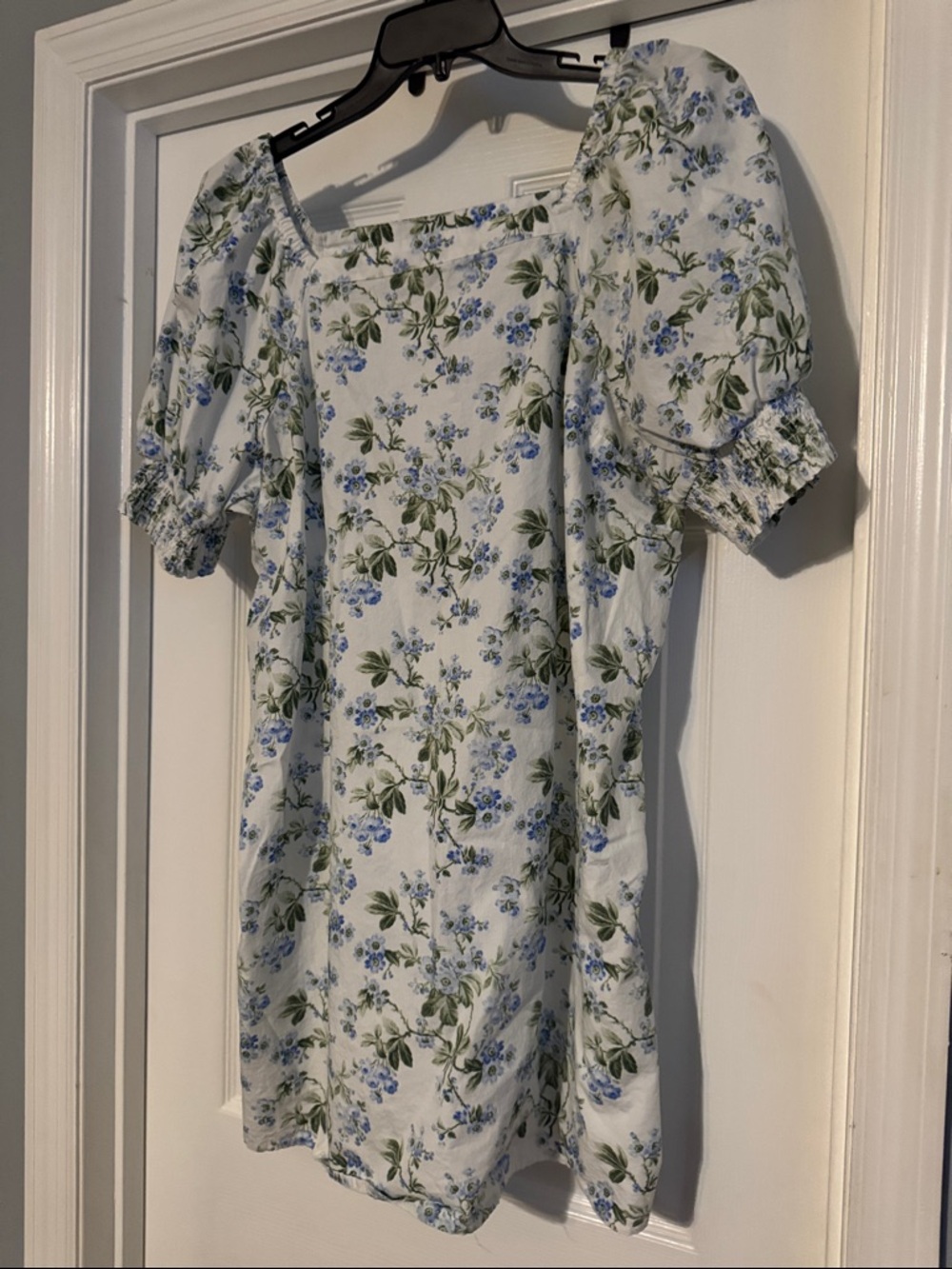 crown & ivy White Mini Dress with Blue Floral Print and Green Leaves